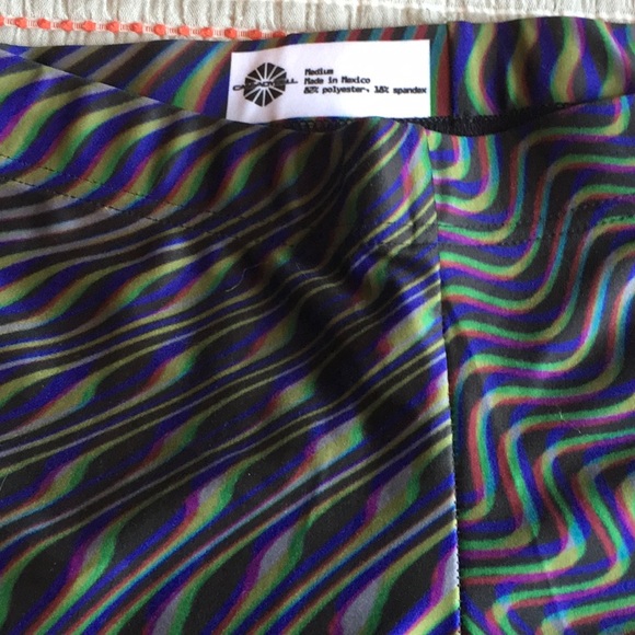 Psychedelic leggings by Cassady Bell. - Picture 3 of 3